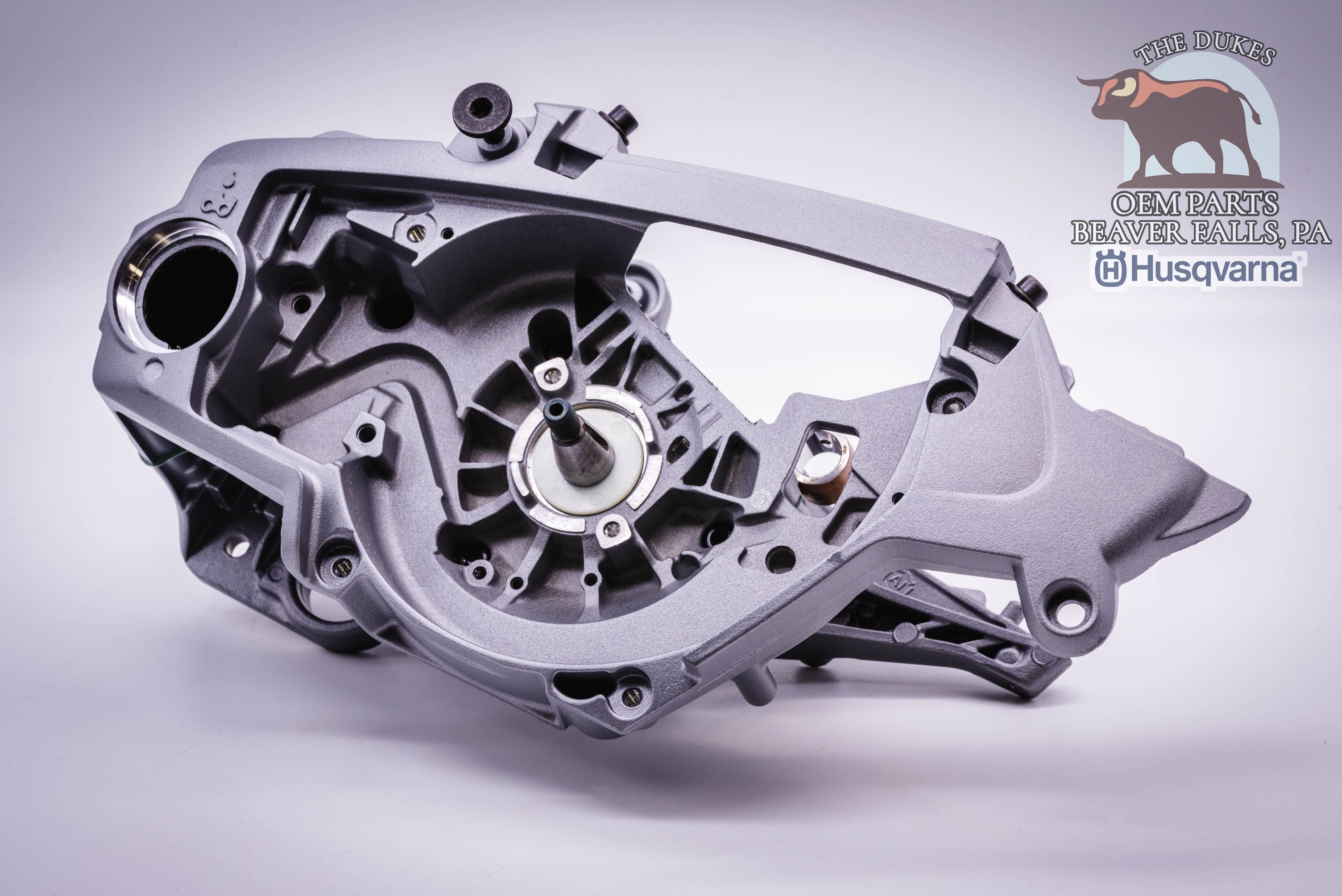 GENUINE SHORTBLOCK CRANKCASE FITS HUSQVARNA 555 562XP 580 66 37-12