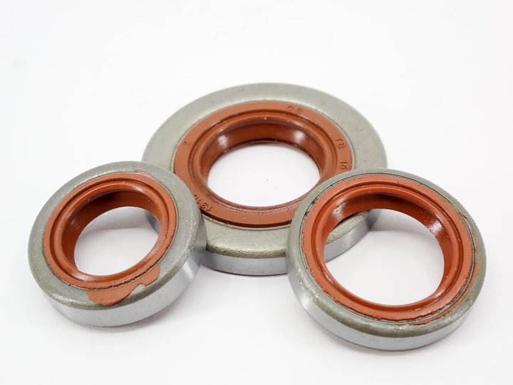 THE DUKE'S CRANK BEARING AND SEAL SET FITS STIHL 024 026 MS260 MS261 MS240