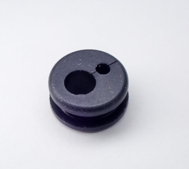 GENUINE ECHO 2-HOLE GROMMET FITS MANY MODELS 15111204630