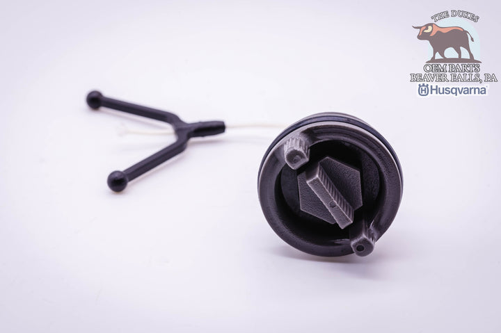 GENUINE OIL CAP FITS HUSQVARNA 51 55 137 141 254 261 262 PN 501765602