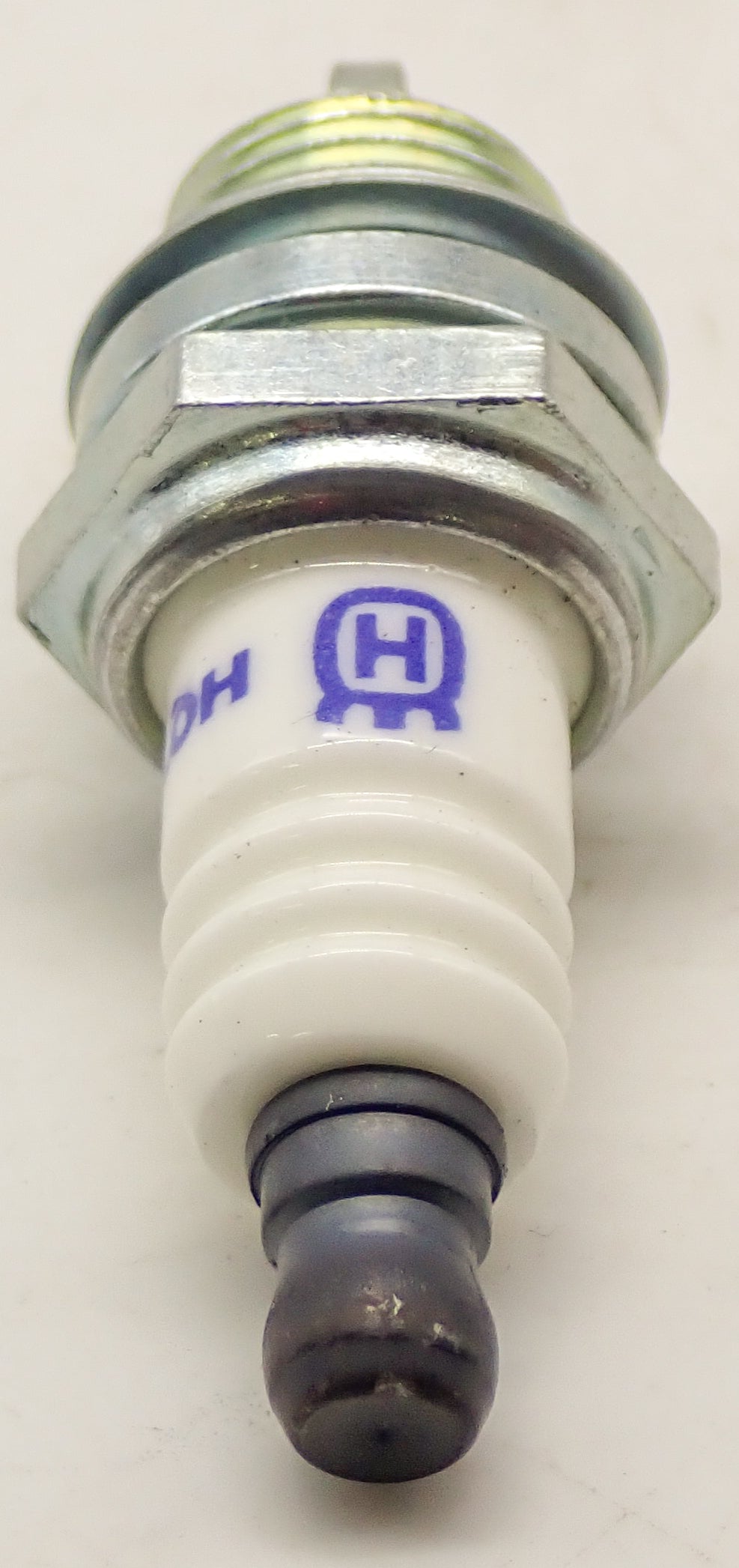 10 PACK GENUINE OEM SPARK PLUG HQT-1 FOR HUSQVARNA