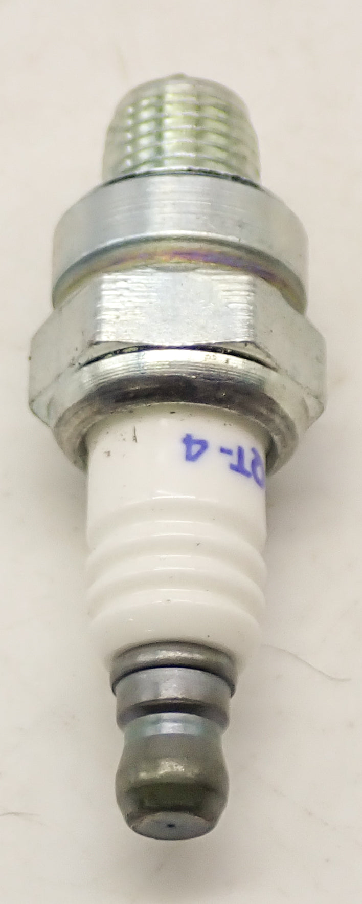 GENUINE OEM SPARK PLUG HQT-4 FITS HUSQVARNA