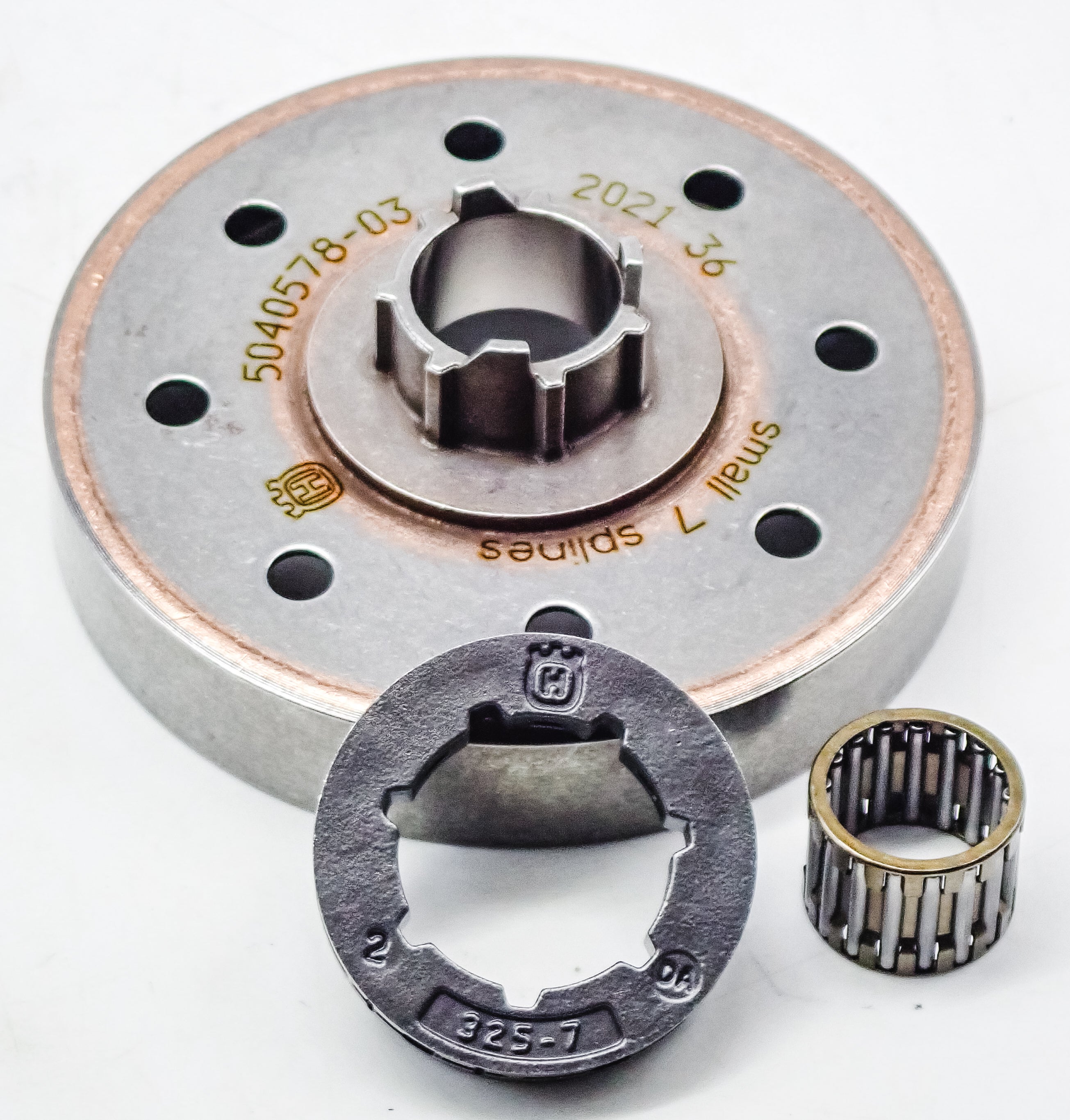 GENUINE SPROCKET FITS HUSQVARNA 562XP 550XP .325 PITCH 575261005