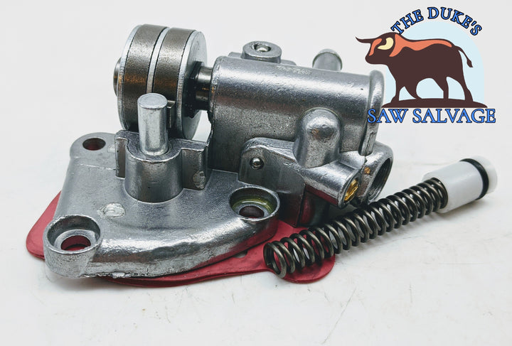 THE DUKE'S OIL PUMP FITS STIHL 070 090 1106 640 3202 - www.SawSalvage.co Traverse Creek Inc.
