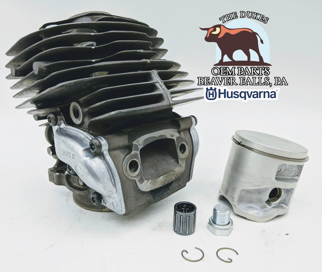 GENUINE OEM PISTON AND CYLINDER KIT FITS HUSQVARNA 555 562XP  575 35 58-05